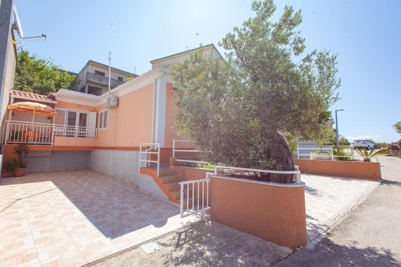 Villa Nedika Podgora Exteriör bild